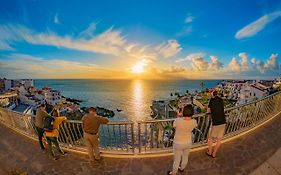 La Mar 2 Bed 2 Bath In Sought After Position Free Wifi